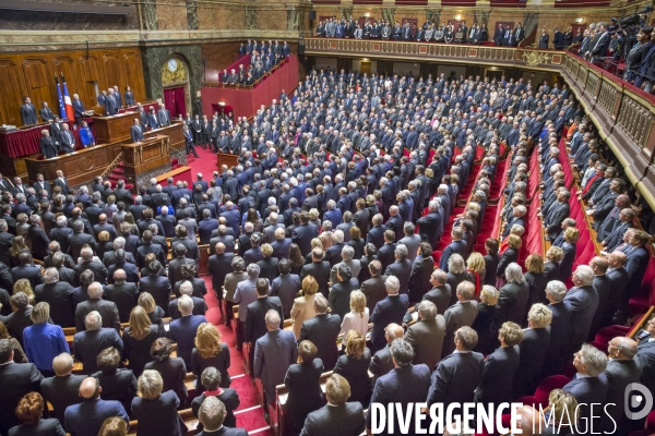 Hollande parle devant le Parlement réuni en Congrès après les attentats à Paris le 13 novembre 2015