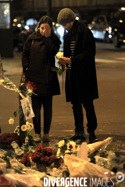 Recueillement sur les lieux des attentas, une semaine après