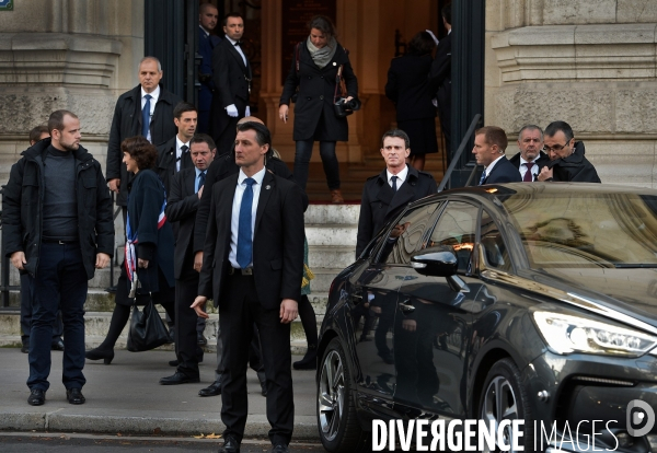 Minute de silence a la Sorbonne