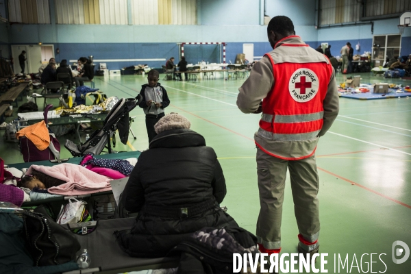 Familles de la rue Corbillon au gymnase Maurice-Baquet