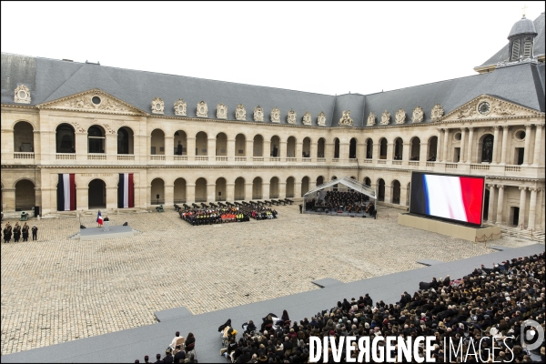 Le président de la république François HOLLANDE préside l hommage national et solennel aux victimes des attentats du 13 novembre, à l Hotel des Invalides.