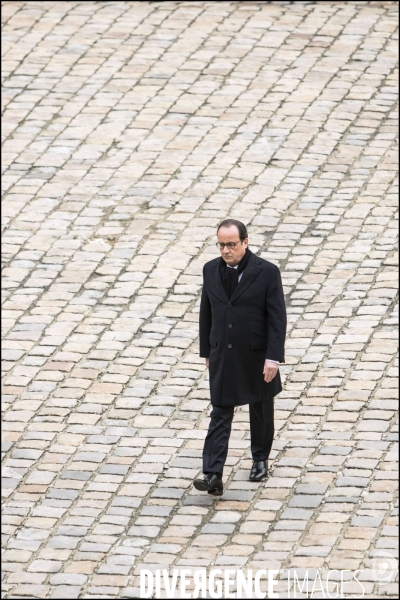 Le président de la république François HOLLANDE préside l hommage national et solennel aux victimes des attentats du 13 novembre, à l Hotel des Invalides.