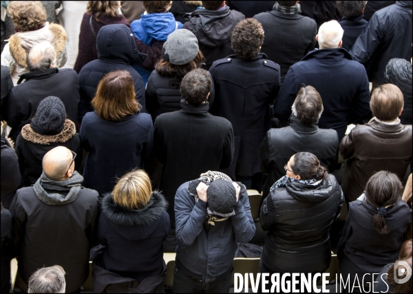 Le président de la république François HOLLANDE préside l hommage national et solennel aux victimes des attentats du 13 novembre, à l Hotel des Invalides.