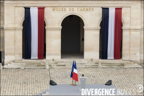 Le président de la république François HOLLANDE préside l hommage national et solennel aux victimes des attentats du 13 novembre, à l Hotel des Invalides.