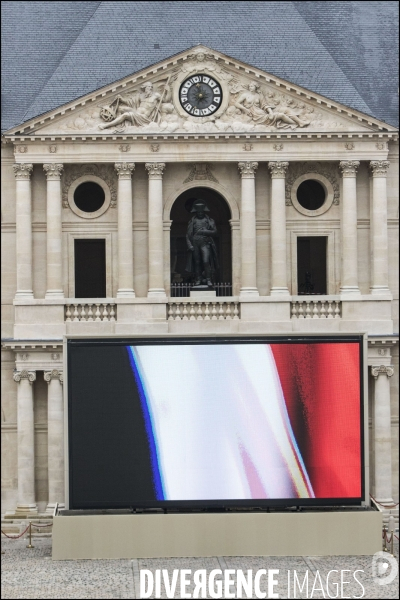 Le président de la république François HOLLANDE préside l hommage national et solennel aux victimes des attentats du 13 novembre, à l Hotel des Invalides.