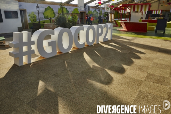 Ambiances COP 21 derniers préparatifs avant ouverture