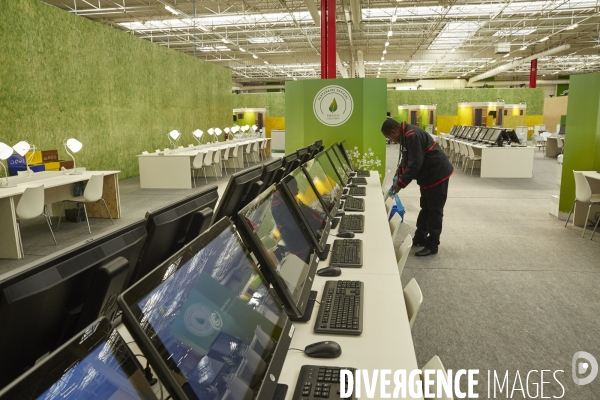 Ambiances COP 21 derniers préparatifs avant ouverture