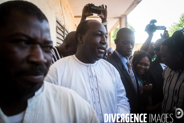 Zéphirin Diabré au bureau de vote
