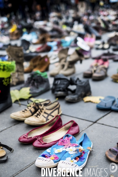 Nos chaussures marcheront pour nous...  -Place de La République