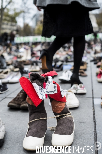 Nos chaussures marcheront pour nous...  -Place de La République