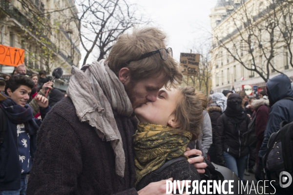 COP 21 : Manifestation place de la République