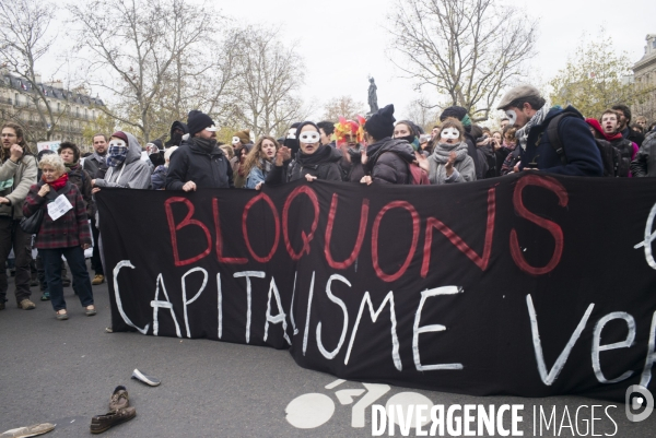 COP 21 : Manifestation place de la République