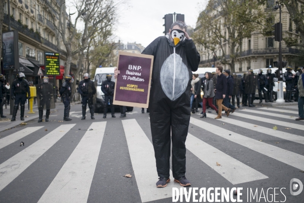 COP 21 : Manifestation place de la République