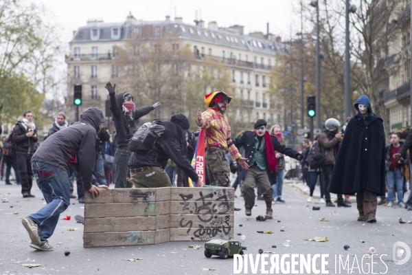 COP 21 : Manifestation place de la République