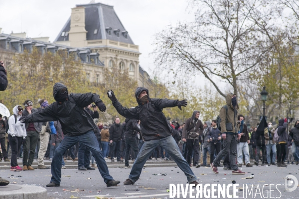 COP 21 : Manifestation place de la République