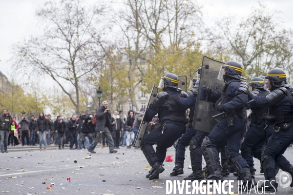 COP 21 : Manifestation place de la République