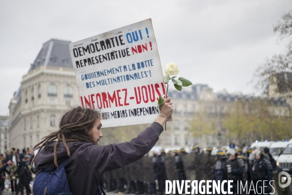 COP 21 : Manifestation place de la République