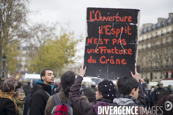 COP 21 : Manifestation place de la République