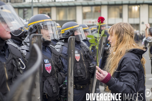 COP 21 : Manifestation place de la République