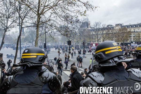 Rassemblements parisiens et Violences place de la Republique  J-1 COP21