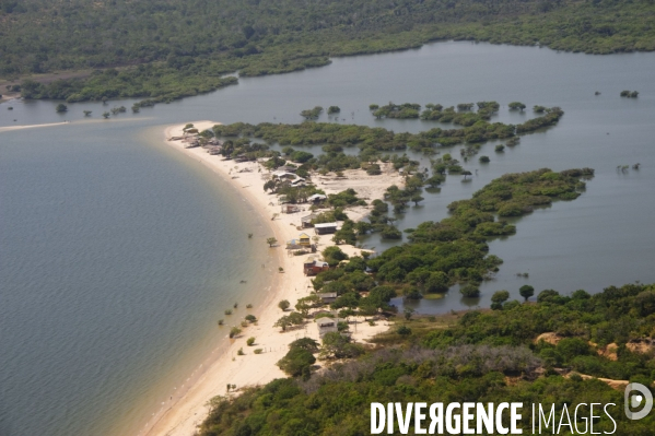 L  AMAZONIE brésilienne de l  Etat du PARA entre Curua-Una et Alter do Chao.