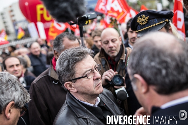 Manifestation de soutien aux salariés d Air France devant le Tribunal de Bobigny