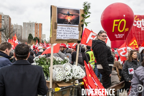 Manifestation de soutien aux salariés d Air France devant le Tribunal de Bobigny