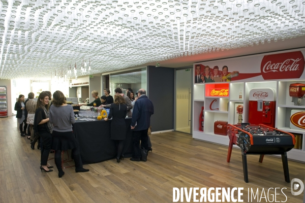 Au nouveau  siege de Coca-Cola France. Ses amenagements interieurs ont obtenu le certificat BREEAM Fit-Out Outstanding, une premiere mondiale.