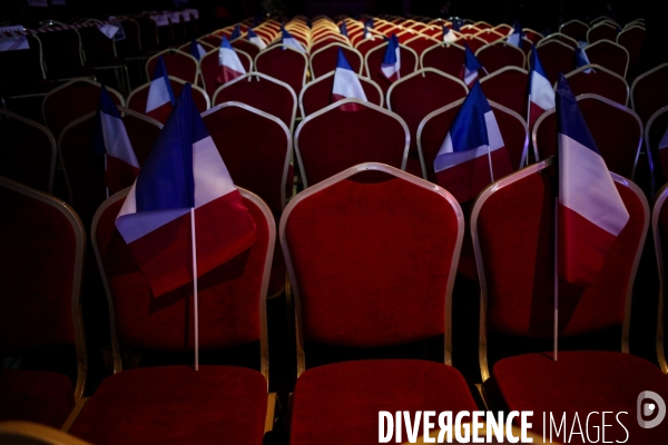 Salle Wagram-Meeting Front National- Régionales Décembre 2015
