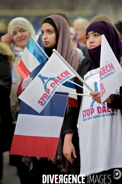 Des musulmans manifestent contre Daech