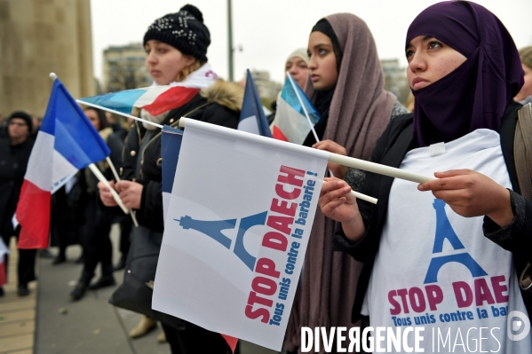 Des musulmans manifestent contre Daech