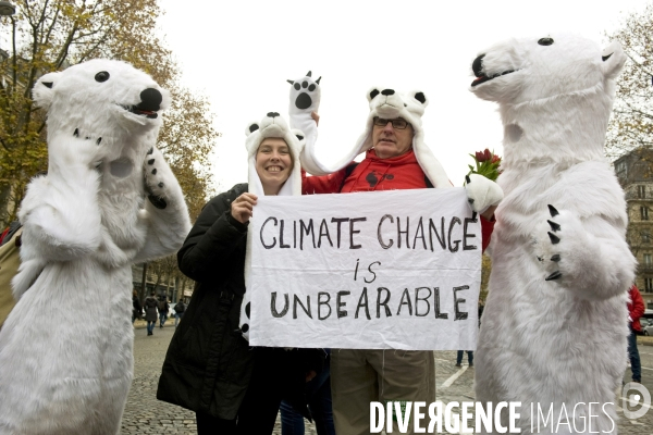 Mobilisation citoyenne pour la defense du climat dans le cadre de la Climate Justice Peace, pour marquer la fin de la COP21