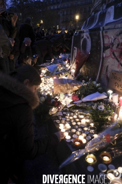 Attentats 13 Novembre  2015: Les jours d après - Hommages et recueillements