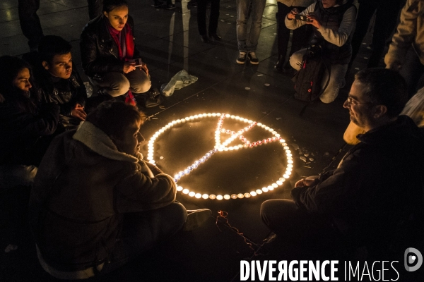 Attentats 13 Novembre  2015: Les jours d après - Hommages et recueillements