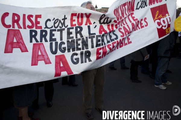 Paris : Manifestation contre les plans d austerite du gouvernement