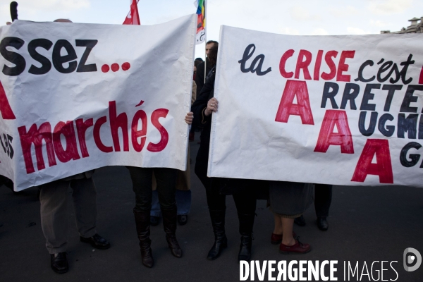 Paris : Manifestation contre les plans d austerite du gouvernement