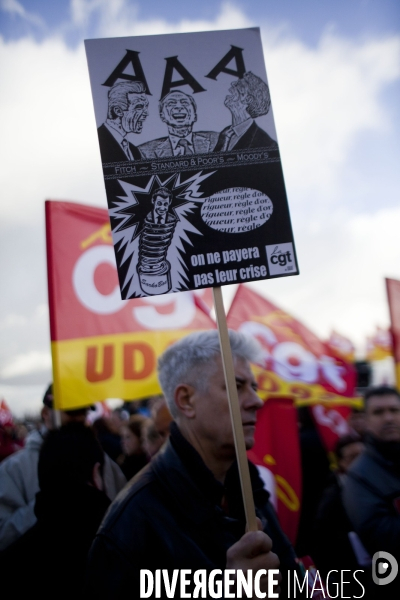 Paris : Manifestation contre les plans d austerite du gouvernement