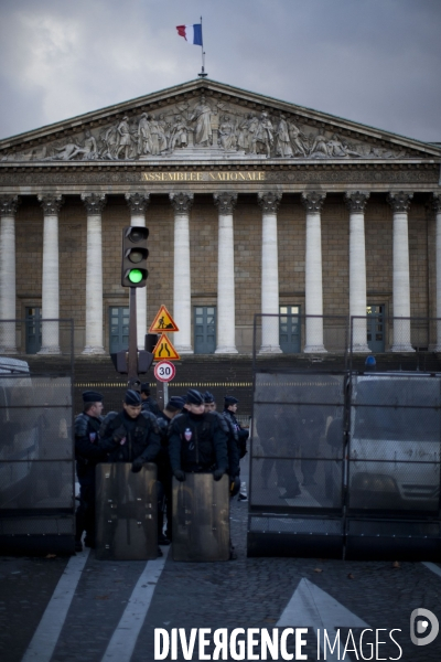 Paris : Manifestation contre les plans d austerite du gouvernement
