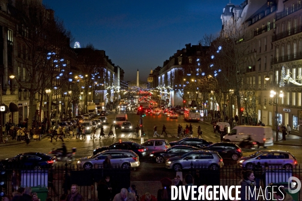 Illustration Decembre2015.La rue royale illuminee pour les fetes de fin d annee