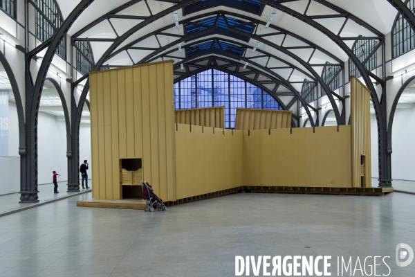 Berlin.La hamburger Bahnhof,musee d art contemporain, l installation de Paul Mc Carthy, Saloon Theater