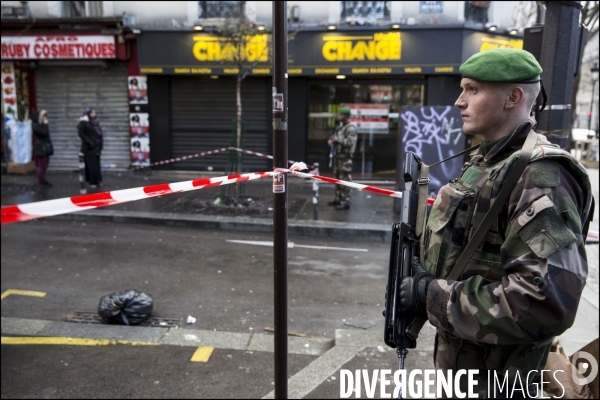 Illustration forces de l ordre en alerte dans Paris, policiers et militaires de la légion étrangère.