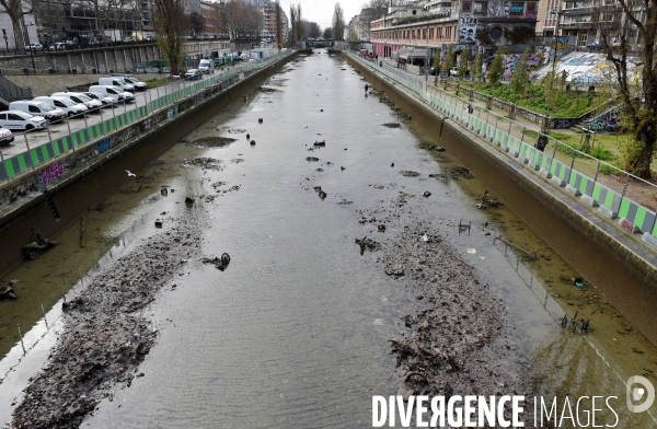 Nettoyage du canal saint martin