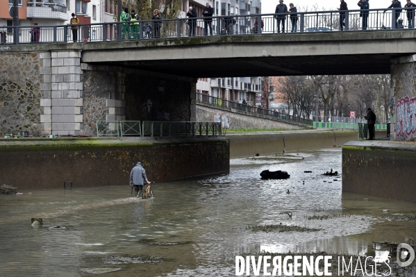 Nettoyage du canal saint martin