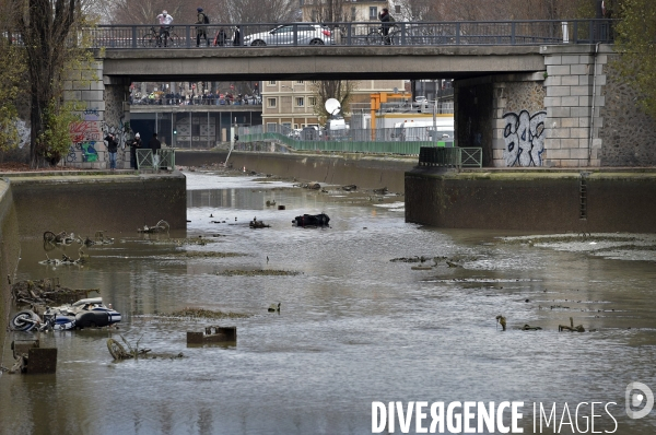 Nettoyage du canal saint martin