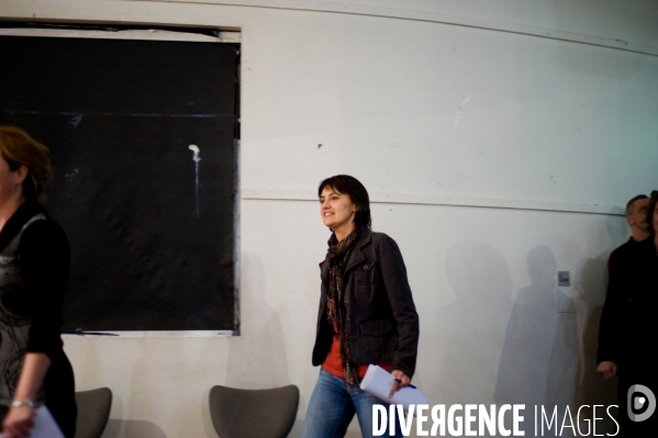 Lutte Ouvriere: meeting de Nathalie Arthaud à St Denis, le 13/01/2012
