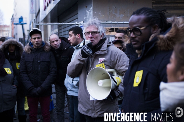 St Denis : manifestation des habitants de la rue du Corbillon.