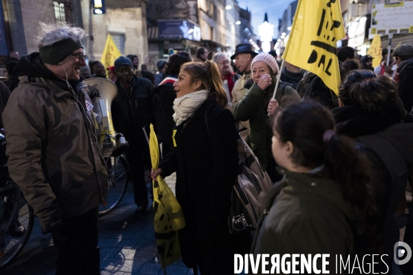 St Denis : manifestation des habitants de la rue du Corbillon.