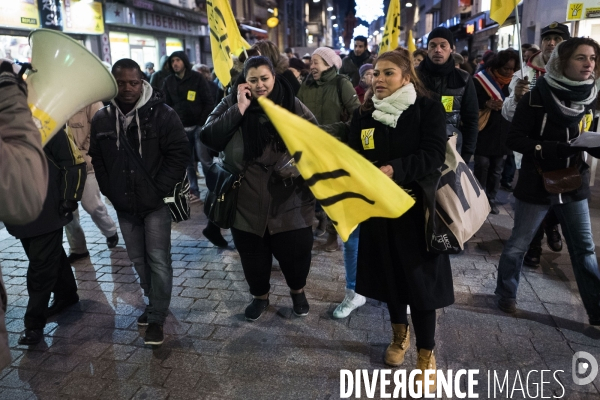 St Denis : manifestation des habitants de la rue du Corbillon.