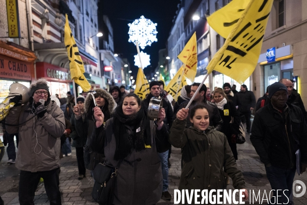 St Denis : manifestation des habitants de la rue du Corbillon.