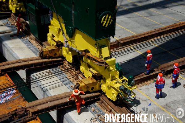 Made in TOGO : Livraison des grues ZPMC au Port Autonome de Lomé.